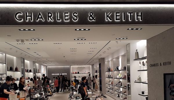 Charles & Keith entre dans The Sandbox